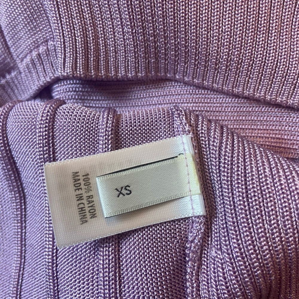 Sleeveless Delicate Lavender Knit Top by St. John - Picture 4 of 4